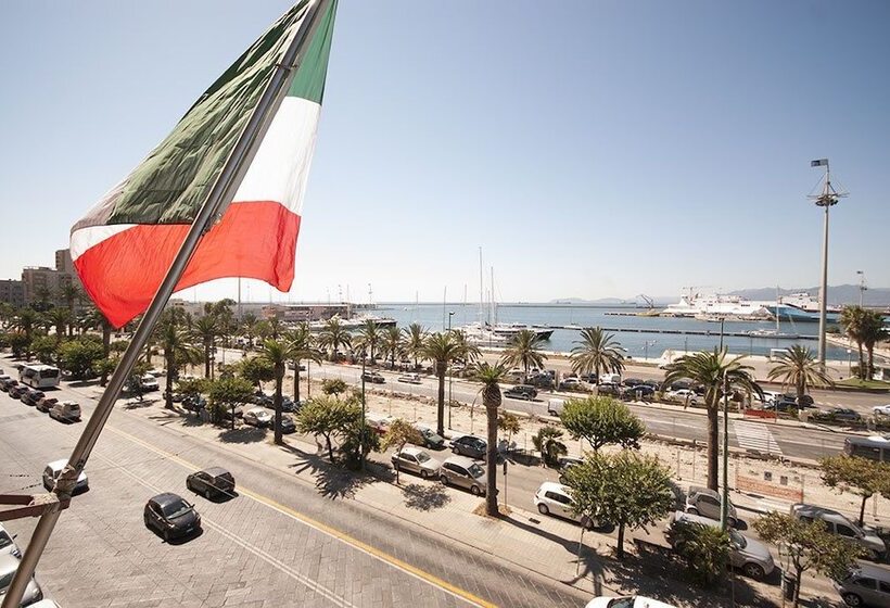 Отель Aer Bj Vittoria