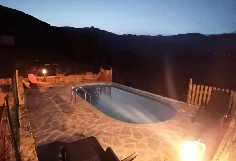 Hotelli Albergo Ristorante Payarin