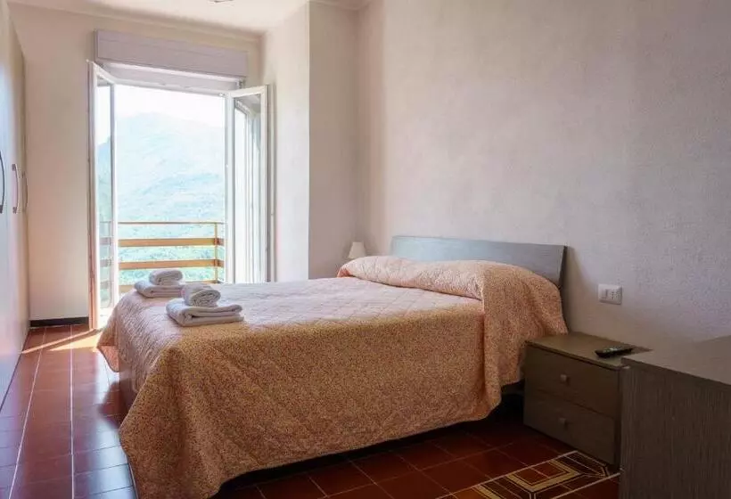 Hotelli Albergo Ristorante Payarin