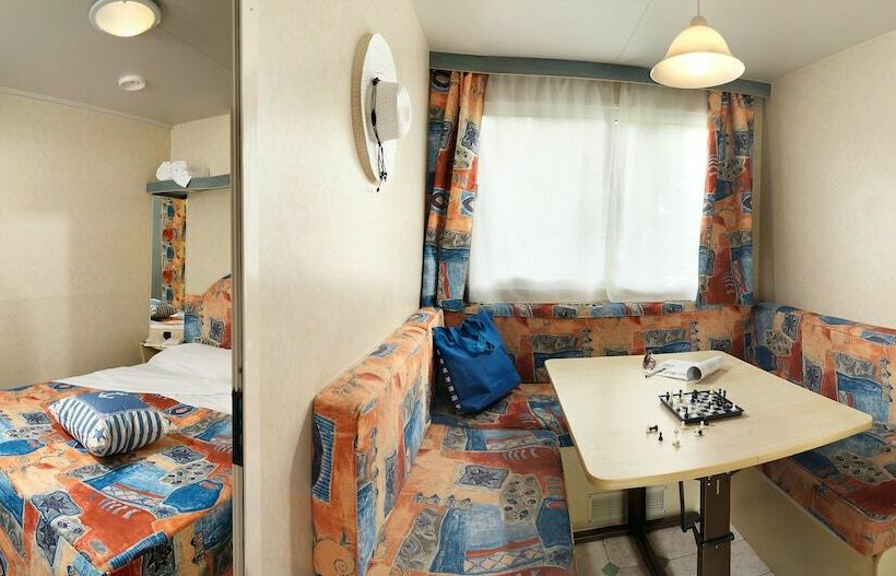 فندق Isamar Holiday Village