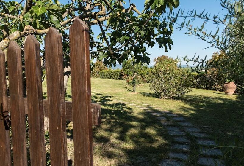 Сельский отель Agriturismo Podere Caggiolo Swimming Pool & Air Conditioning