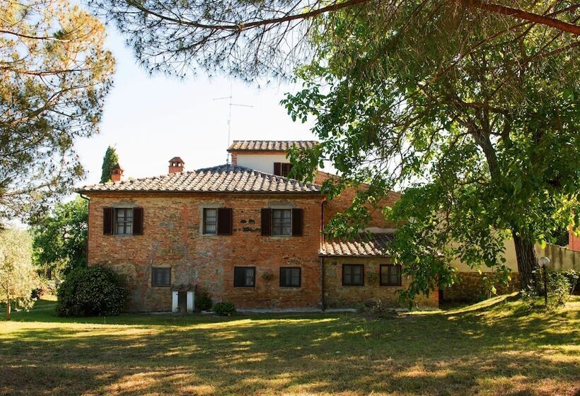 Сельский отель Agriturismo Podere Caggiolo Swimming Pool & Air Conditioning