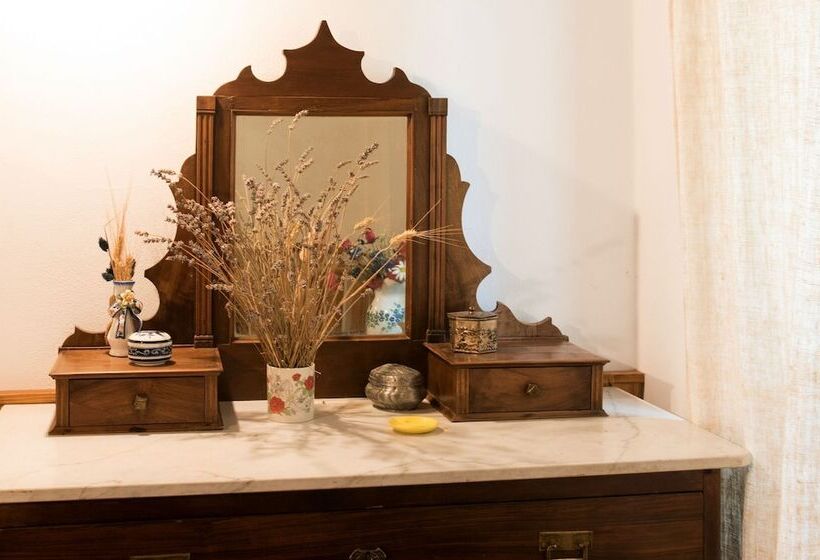 Сельский отель Agriturismo Podere Caggiolo Swimming Pool & Air Conditioning