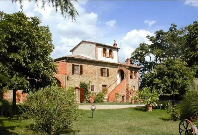 Maaseutuhotelli Agriturismo Podere Caggiolo   Swimming Pool & Air Conditioning