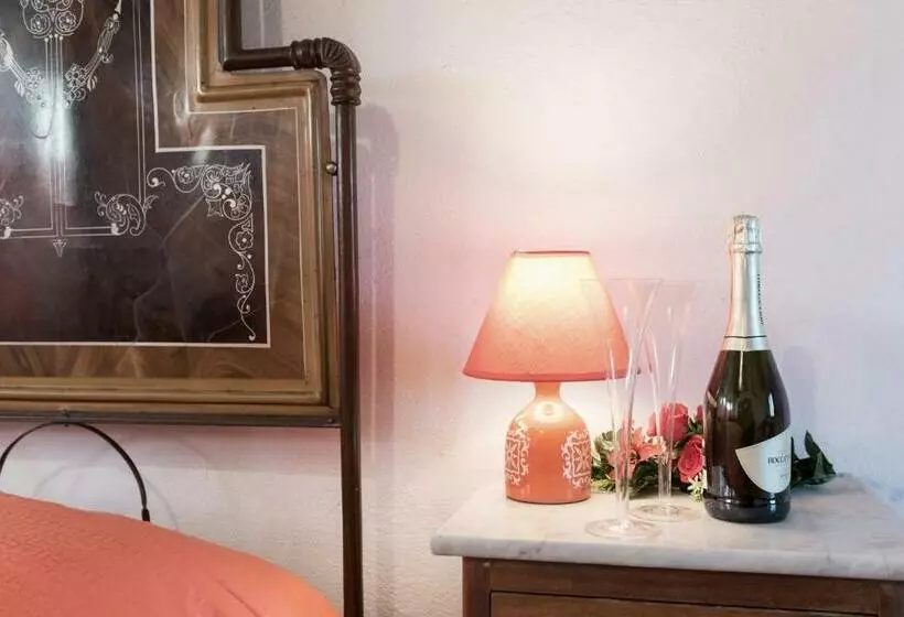 Maaseutuhotelli Agriturismo Podere Caggiolo   Swimming Pool & Air Conditioning