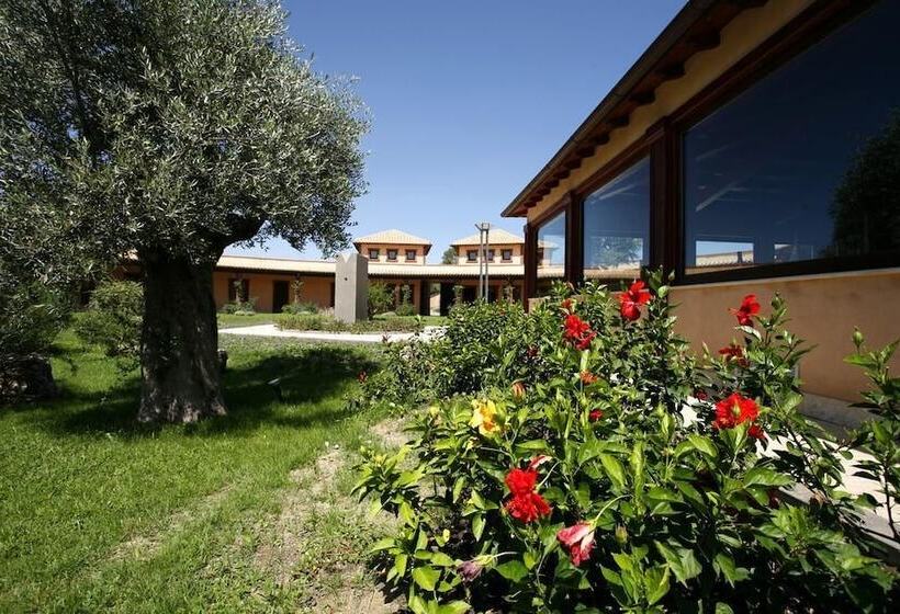 فندق Castellinaria