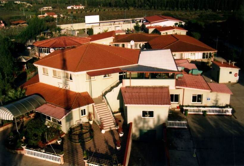 هتل Ristorante Il Sillabario