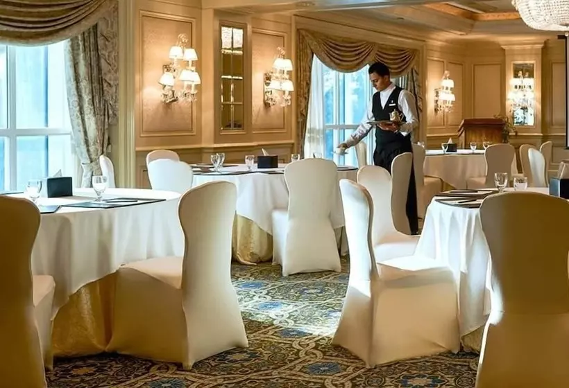 هتل Four Seasons Cairo At The First Residence