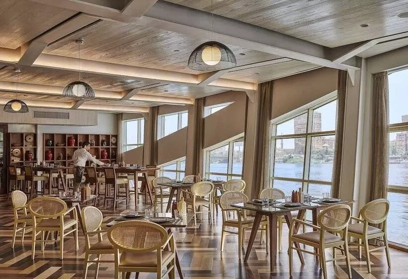 هتل Four Seasons Cairo At The First Residence