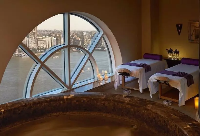 هتل Four Seasons Cairo At The First Residence