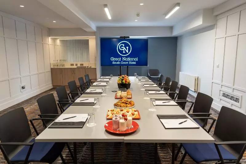 בית מלון כפרי Great National South Court