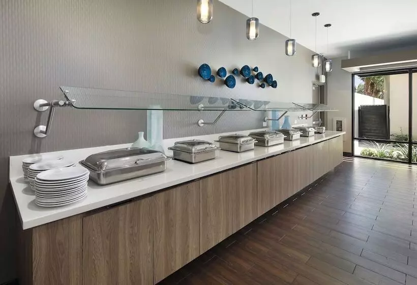 Holiday Inn Hotel & Suites Anaheim, An Ihg