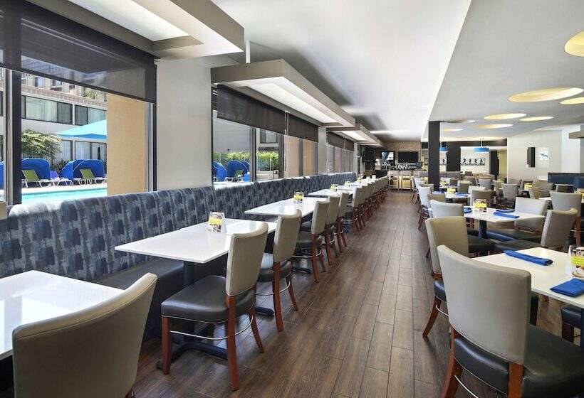 Holiday Inn Hotel & Suites Anaheim, An Ihg