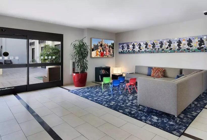 Holiday Inn Hotel & Suites Anaheim, An Ihg