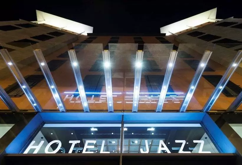 Отель Jazz