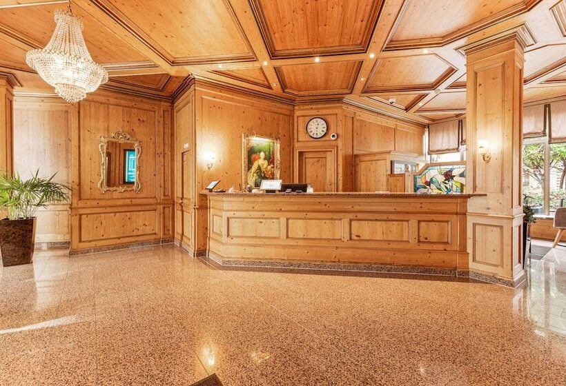 King S Hotel Center Superior