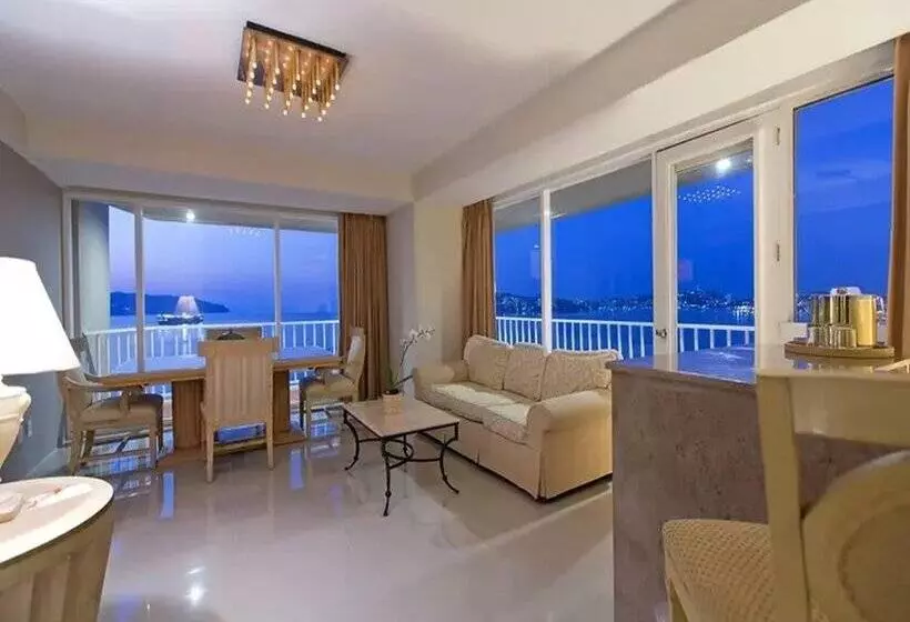 ホテル Krystal Beach Acapulco