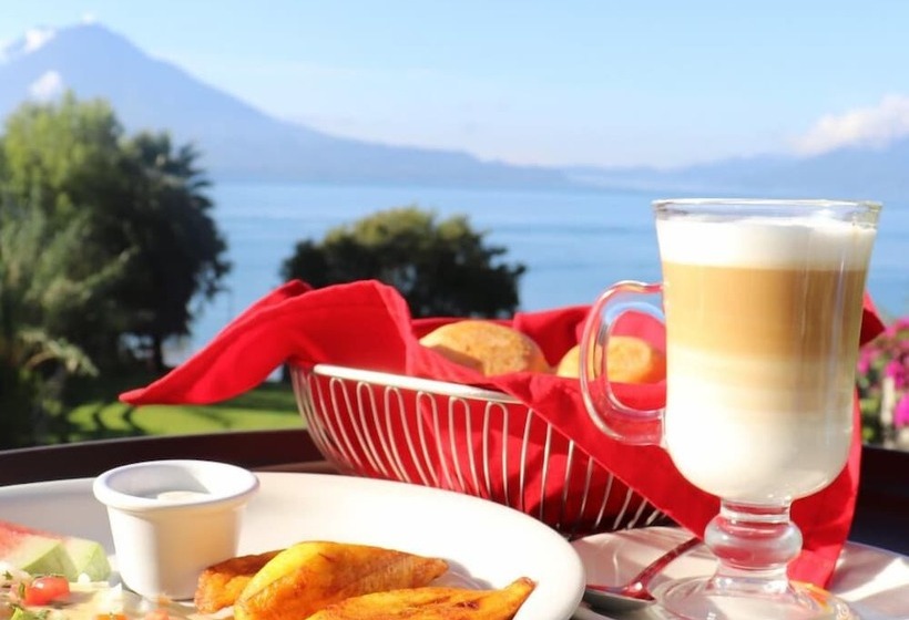 هتل La Riviera De Atitlan