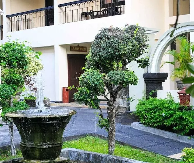 فندق Legian Paradiso