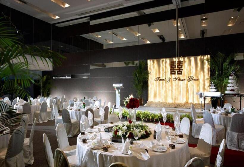 هتل Maya Kuala Lumpur City Center