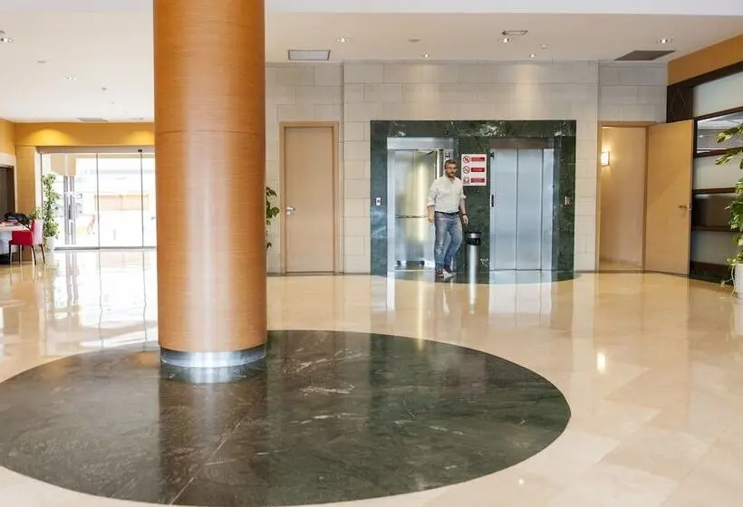 Hotelli Mediterraneo