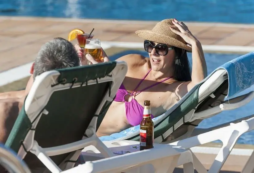 Hotelli Mediterraneo