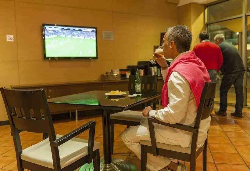 Hotelli Mediterraneo