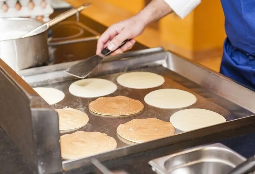 Hotelli Mediterraneo