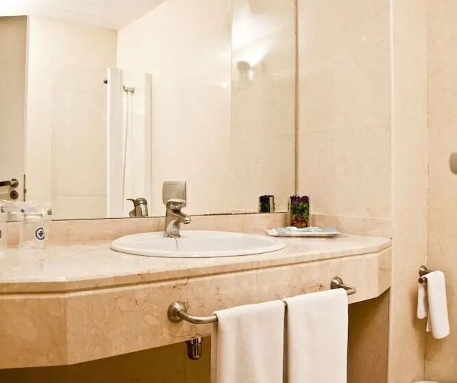 Hotelli Mediterraneo