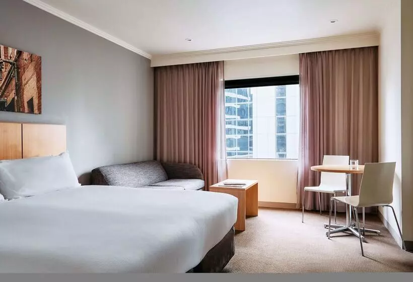 Отель Mercure Melbourne Southbank