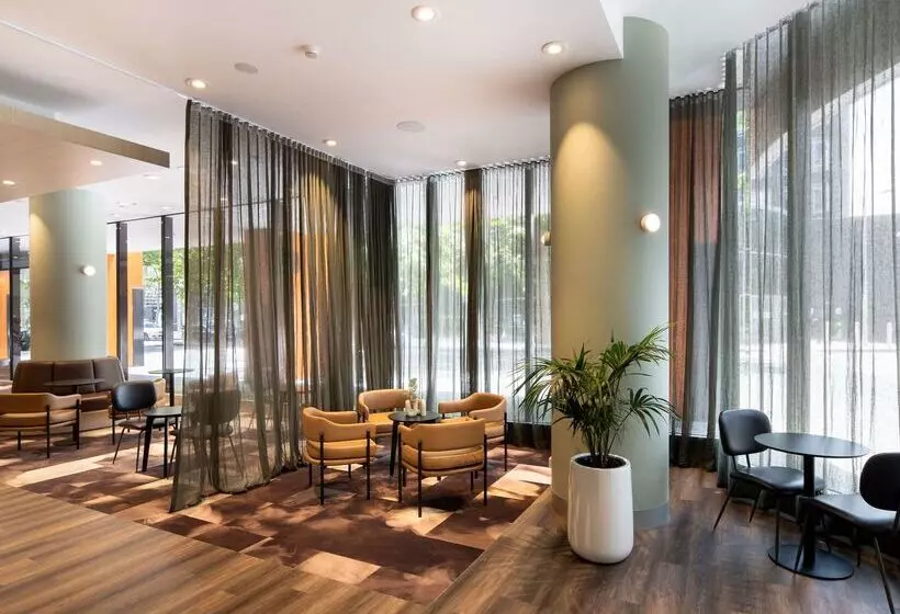 Отель Mercure Melbourne Southbank