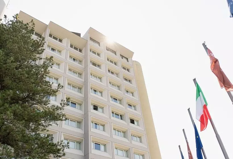 ホテル Belstay Milano Assago