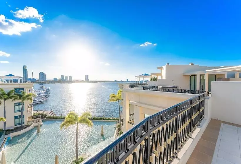 Imperial Hotel Gold Coast