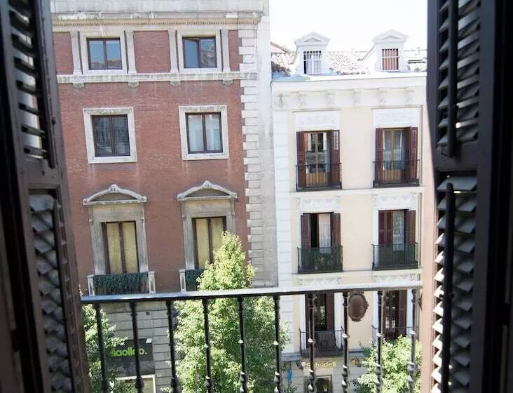 هتل Petit Palace Arenal