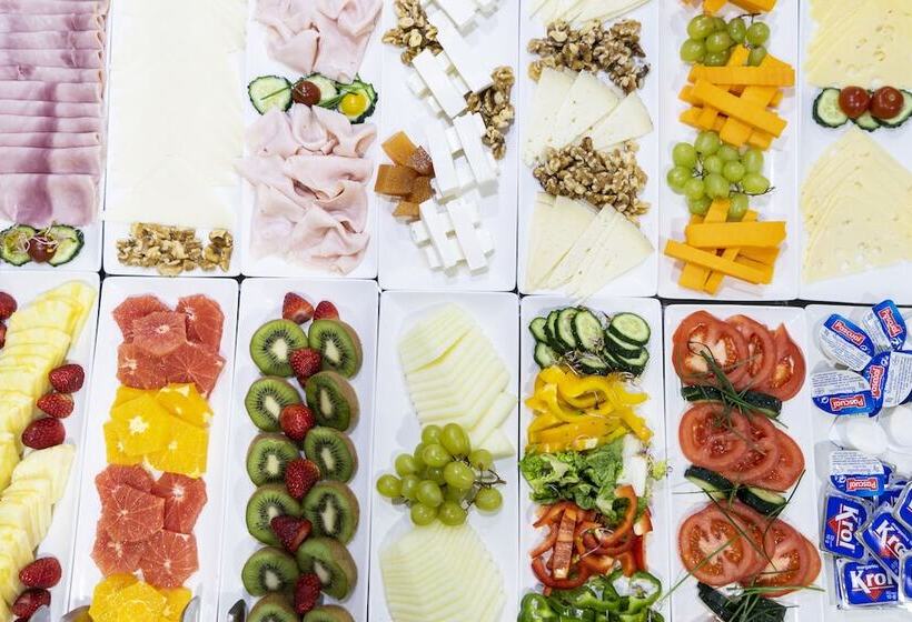 هتل Petit Palace Arenal