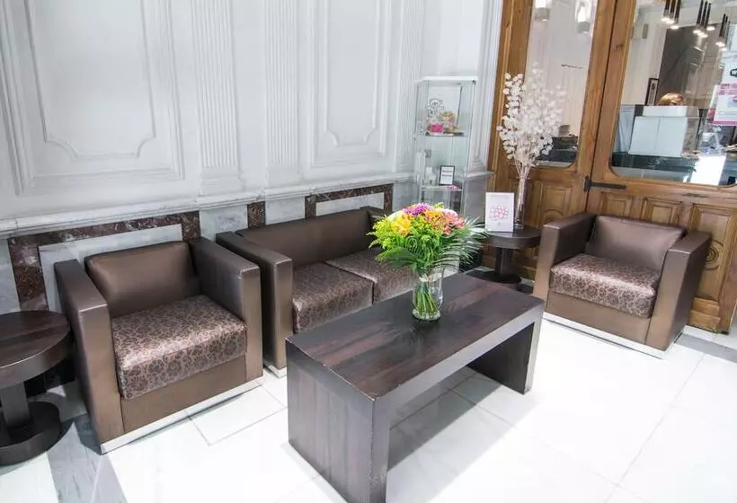هتل Petit Palace Arenal