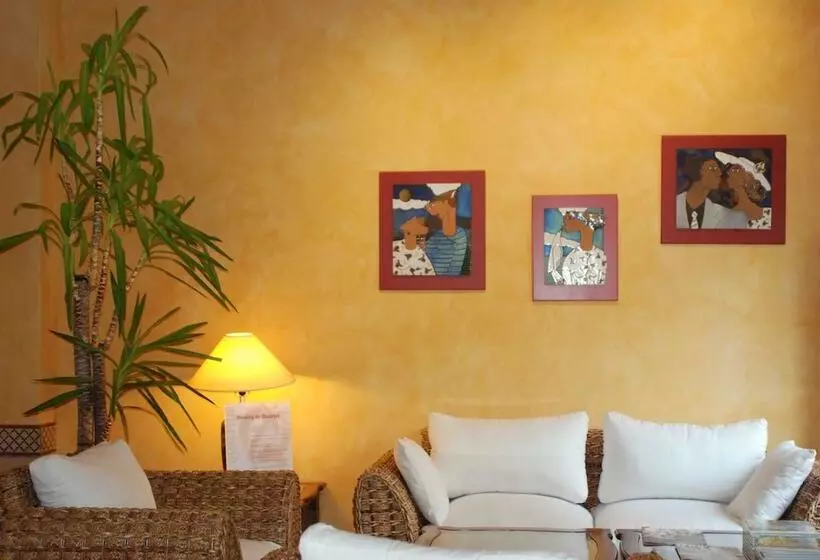 교외 호텔 L Agora