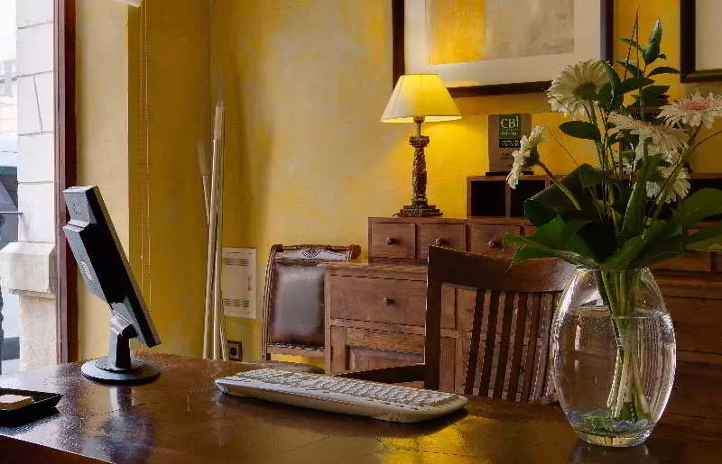 교외 호텔 L Agora