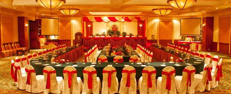 فندق The Everest