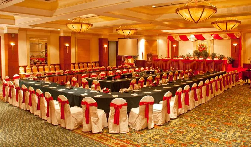 فندق The Everest