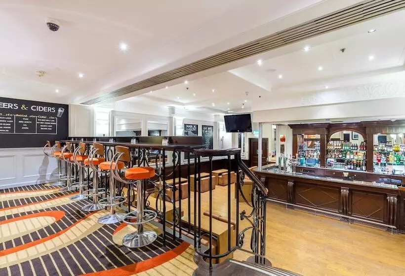 Отель Thistle Barbican Shoreditch