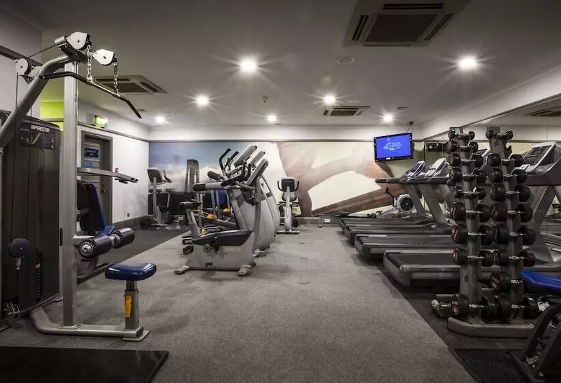 Отель Thistle Barbican Shoreditch