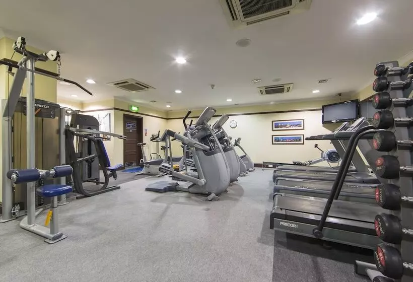 Отель Thistle Barbican Shoreditch