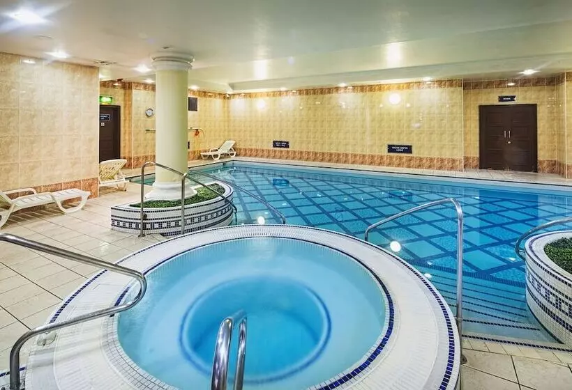 Отель Thistle Barbican Shoreditch