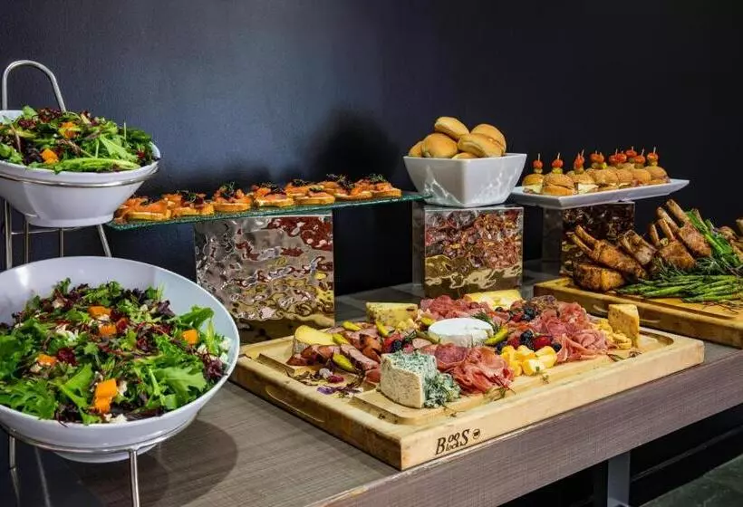 هتل De La Poste – French Quarter, A Renaissance