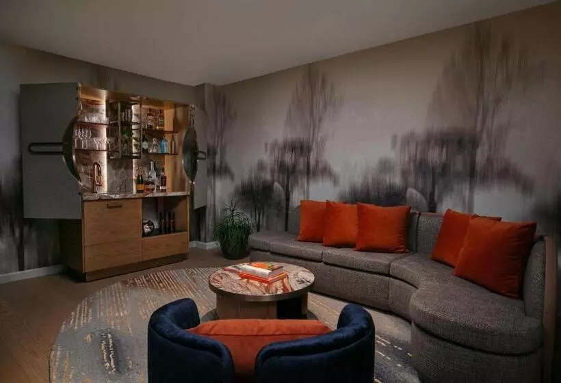 هتل De La Poste – French Quarter, A Renaissance