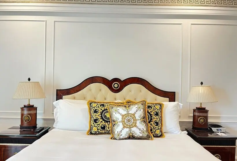 Imperial Hotel Gold Coast