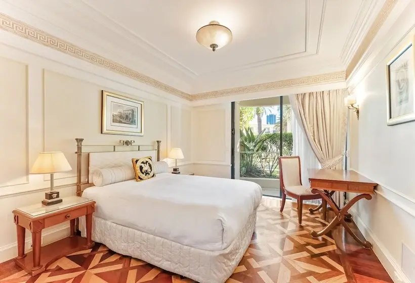 Imperial Hotel Gold Coast