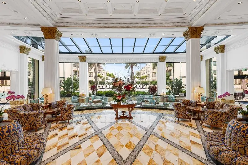 Imperial Hotel Gold Coast