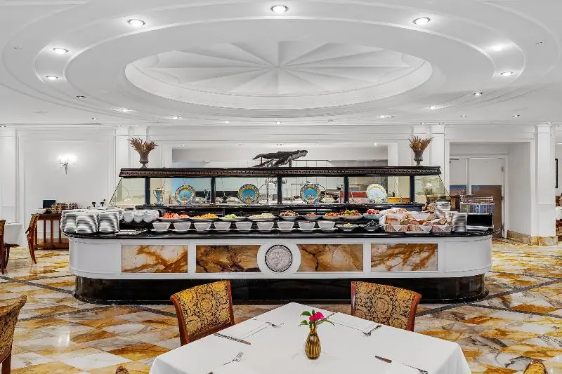 Imperial Hotel Gold Coast